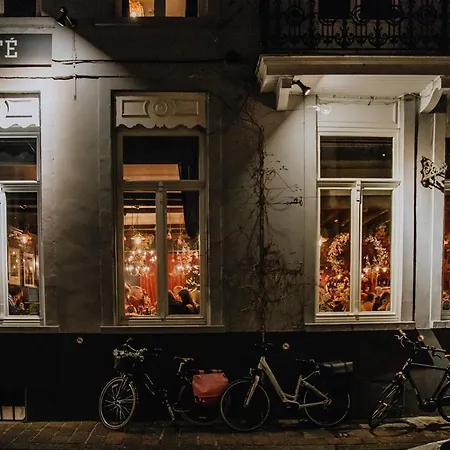 Rose Red Brugge